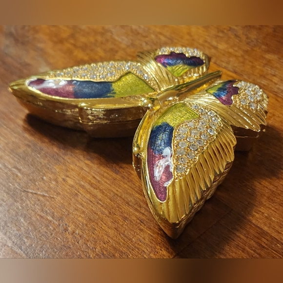 Vintage Signed Bob Mackie Jeweled Butterfly Trinket Box with Crystals - Picture 2 of 6